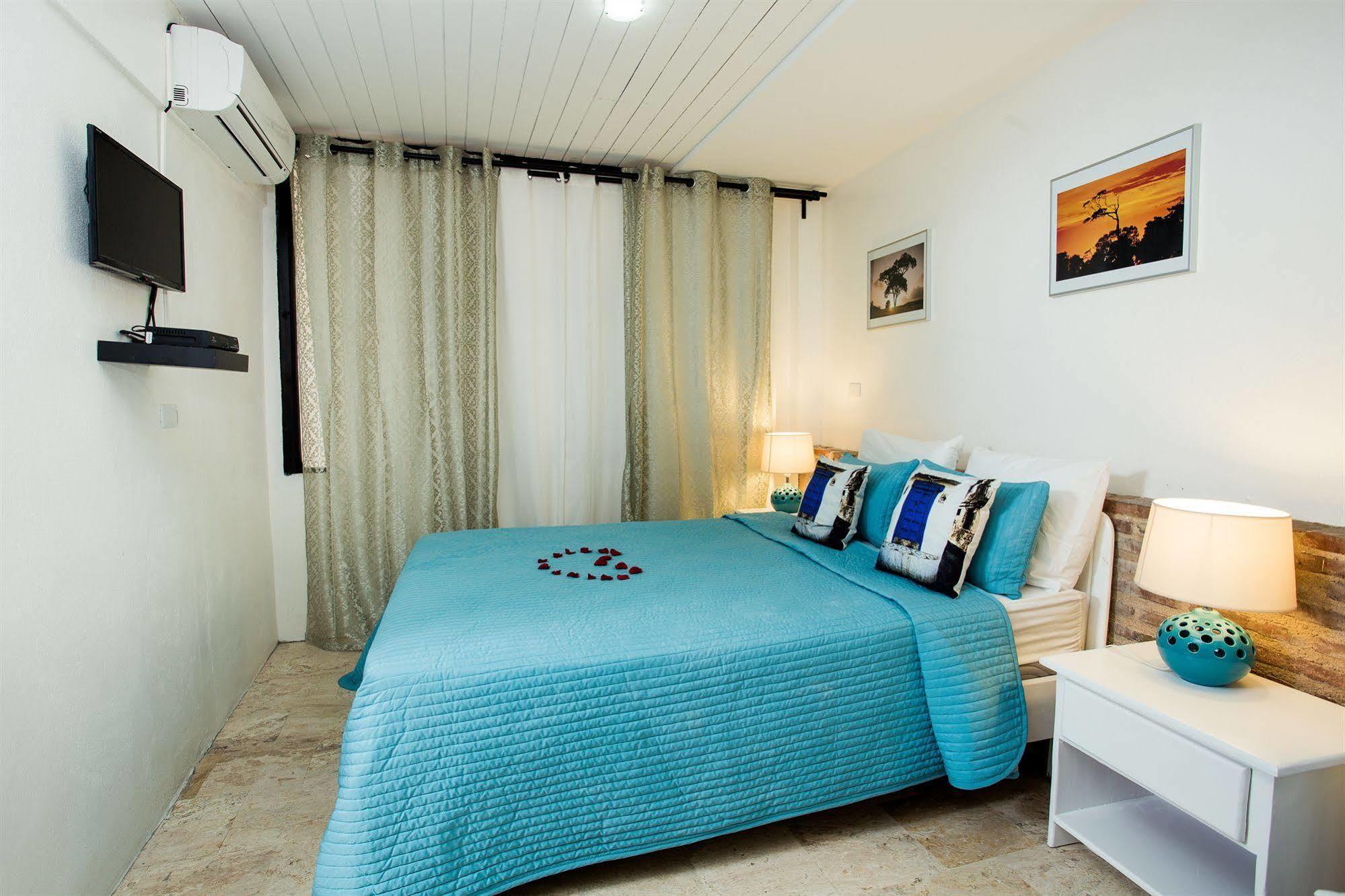 Hotel Portes 9 Santo Domingo Exterior photo
