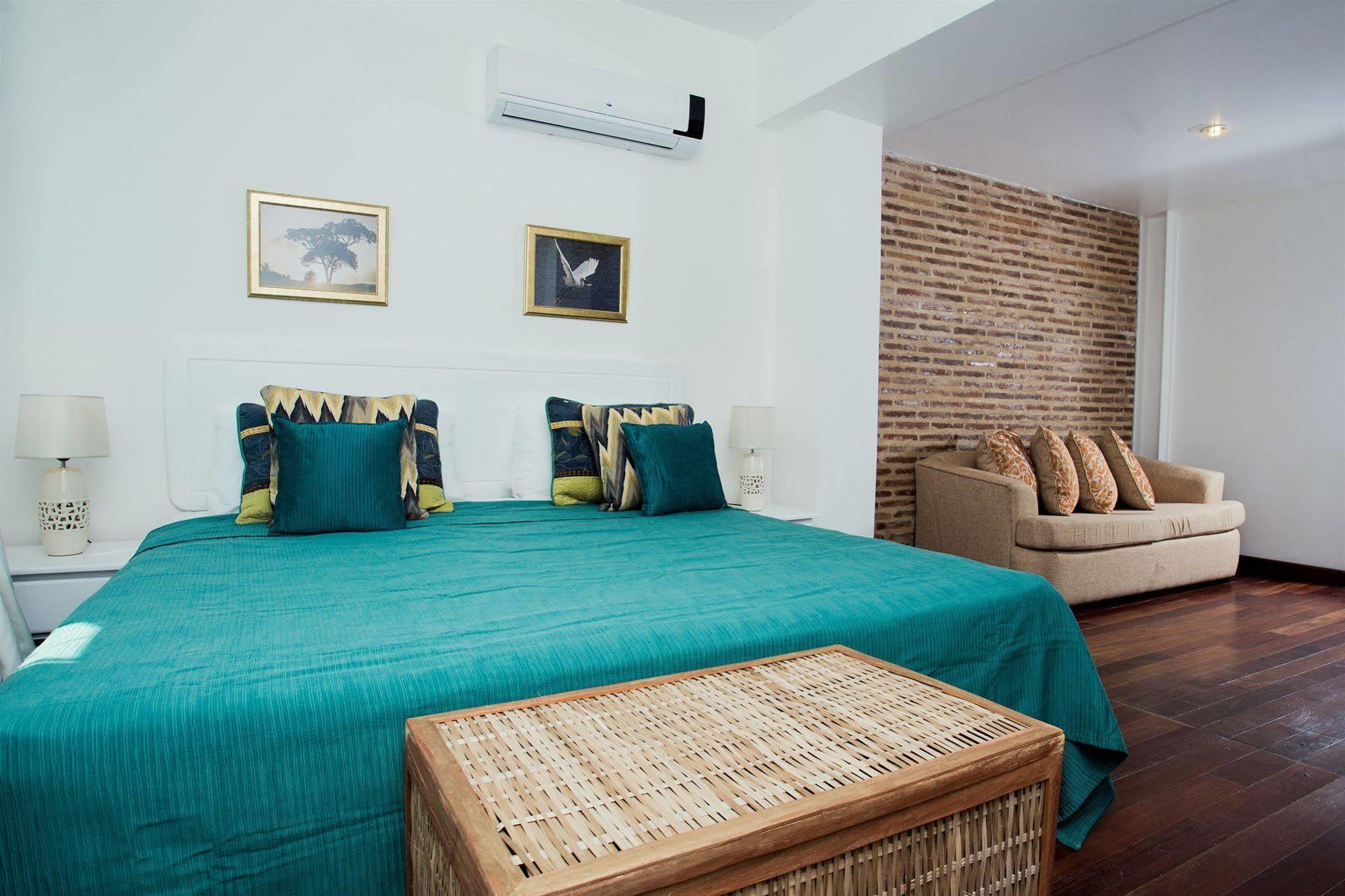 Hotel Portes 9 Santo Domingo Exterior photo